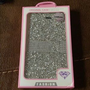 Never used iPhone Wallet Case